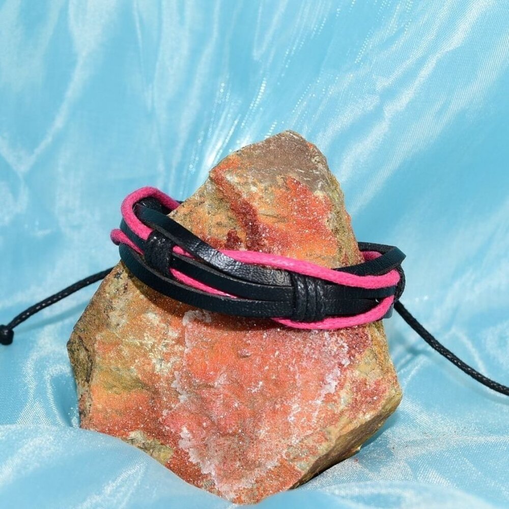 Aubrey Logan Womens Multi Layer Leather Bracelet Black and Pink Gift Packaged